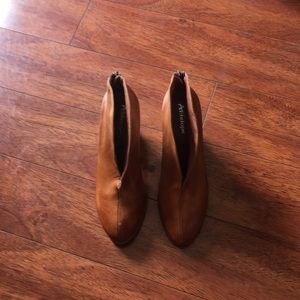 Antelope Brand Cleavage Ankle Boot Sz 39